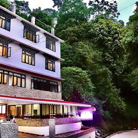 Daksha Pelling Nest Hotel Eksteriør billede